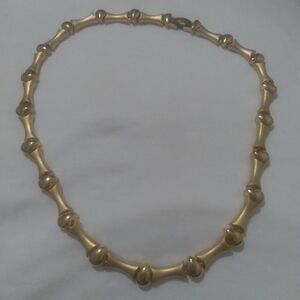 Vintage gold tone 18 inch princess length necklace